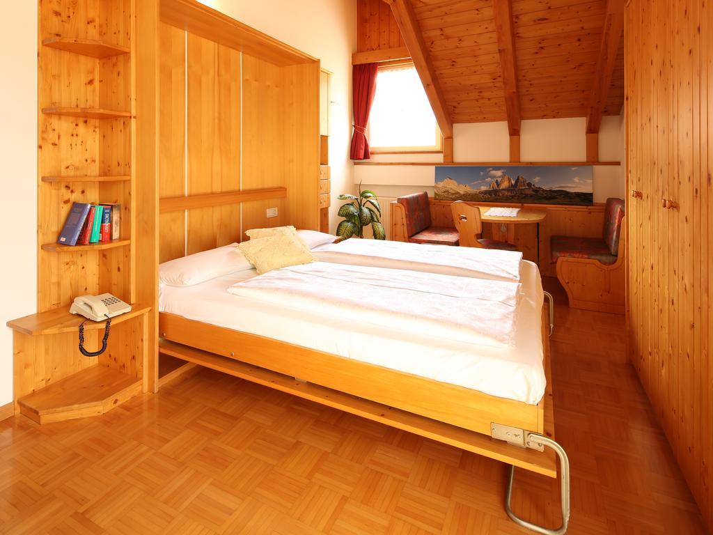 Residence Rose San Candido Chambre photo