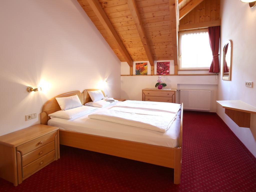 Residence Rose San Candido Chambre photo